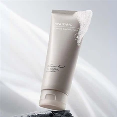 पुरुषों के लिए सर्वश्रेष्ठ फेस वॉश